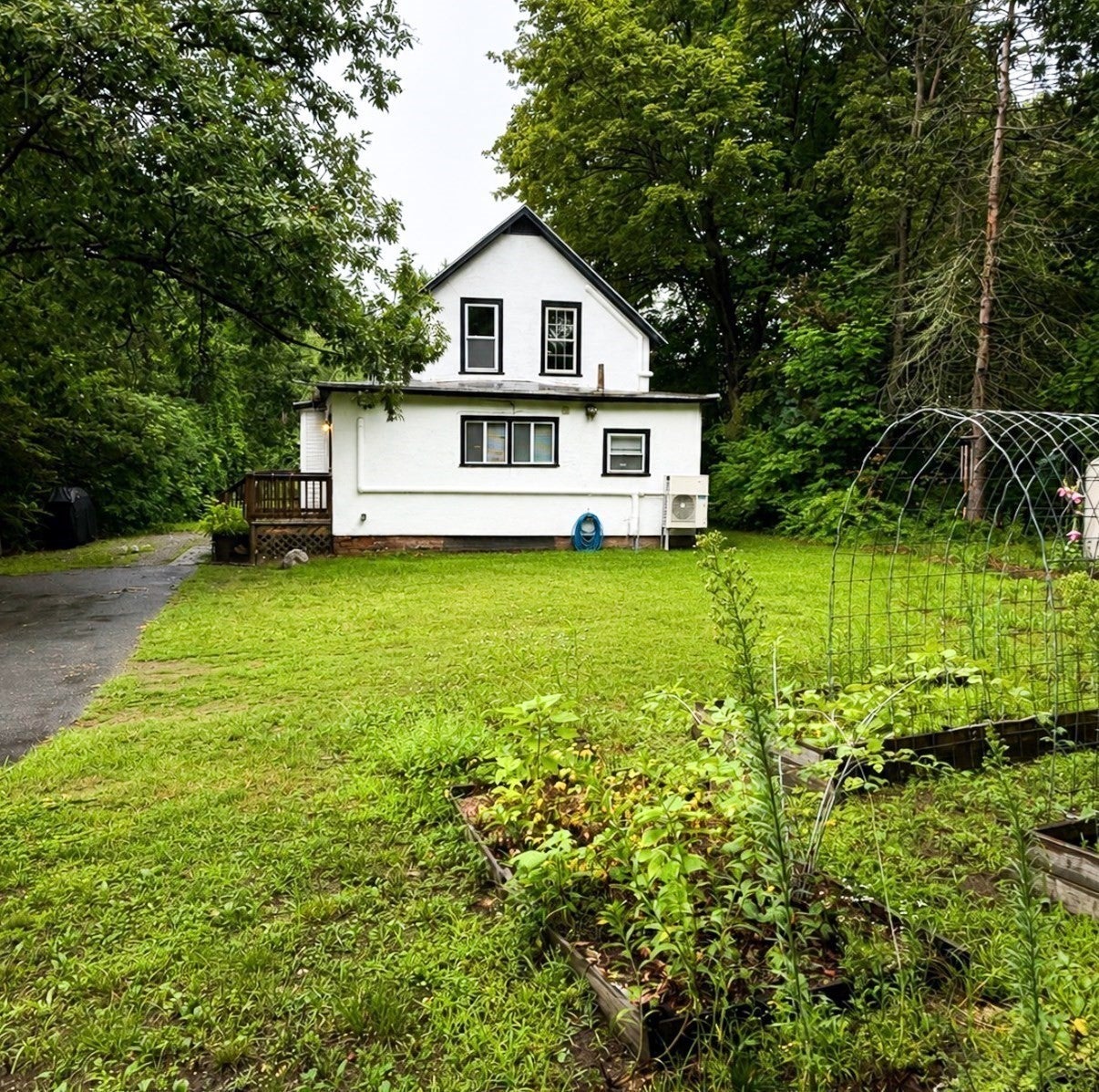 339 Drury Ave