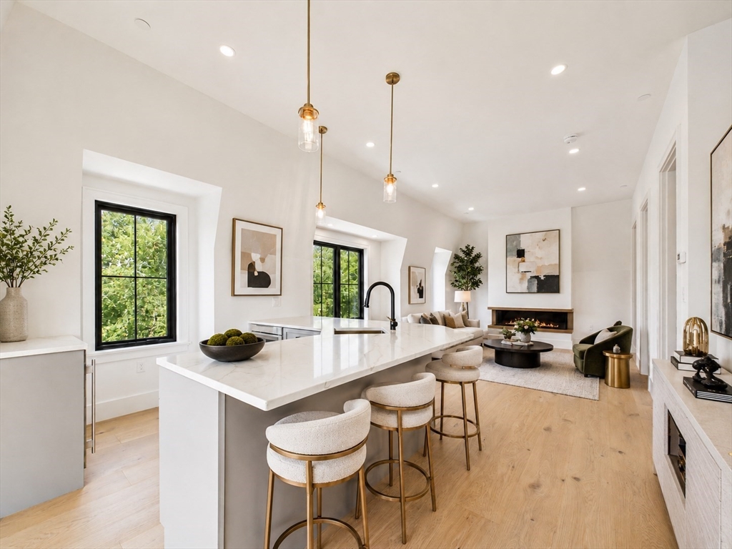 1674 Columbia