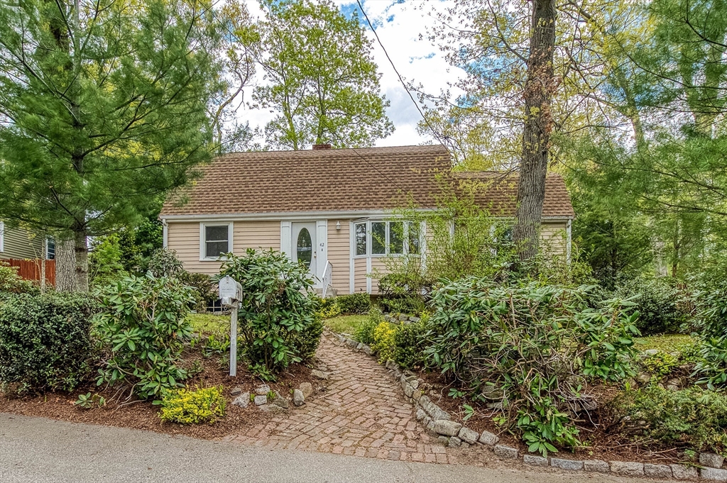 42 Stoughton Rd, Dedham, MA Photo #1