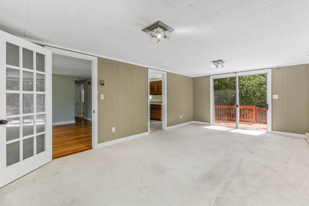 42 Stoughton Rd, Dedham, MA Photo #10