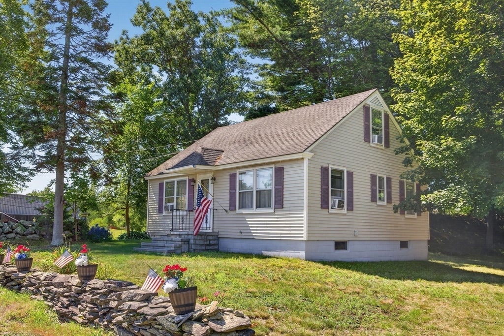 2 Hurley AVE, Dracut, MA, 2 Hurley AVE, Dracut, MA Photo #4