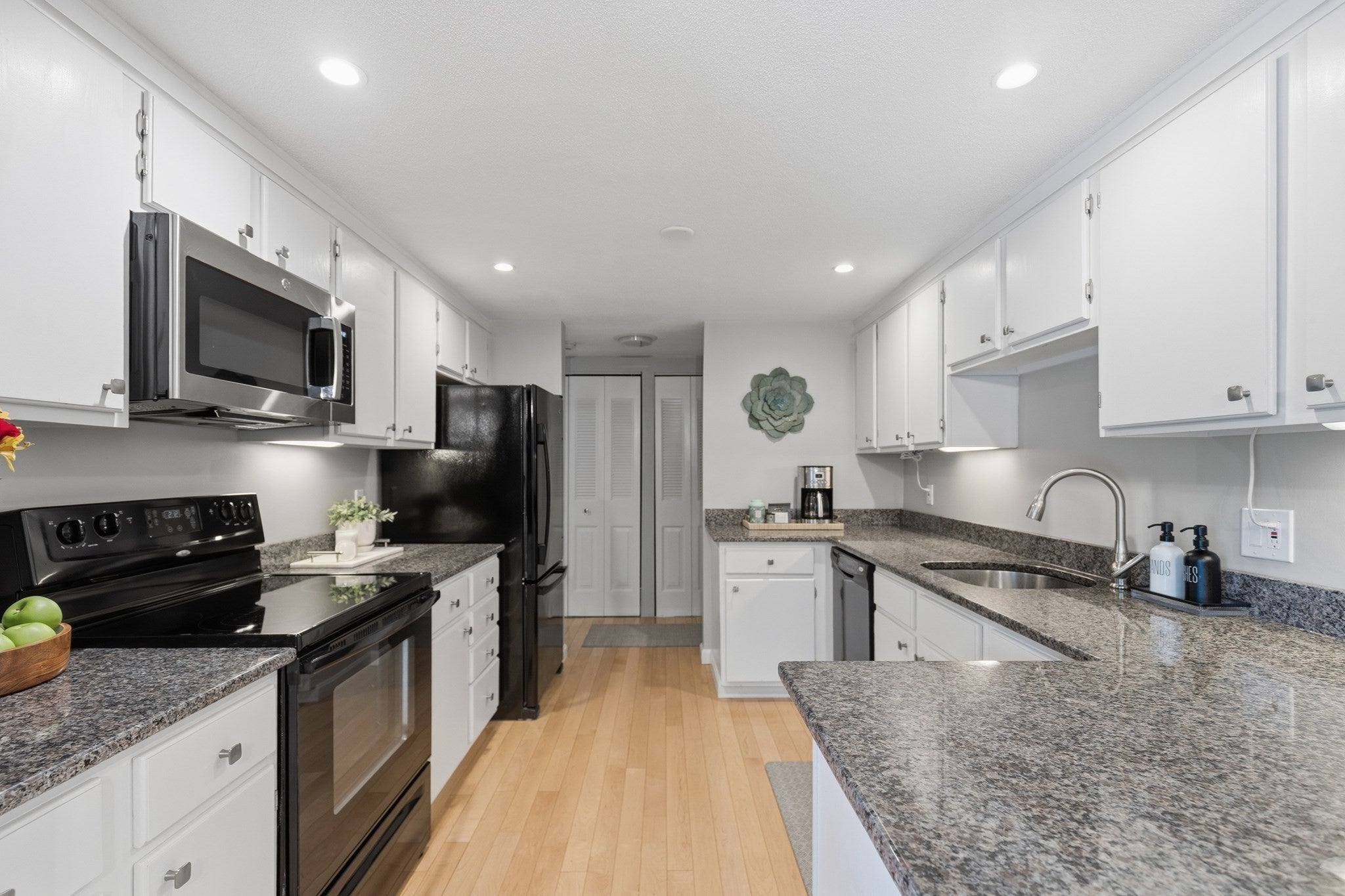 1100 Salem Street #32, Lynnfield, MA, 1100 Salem Street #32, Lynnfield, MA Photo #10