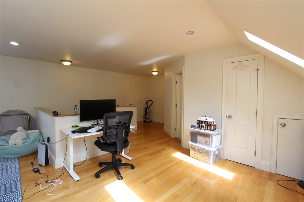 31-33 Florence St #31, Newton, MA, 31-33 Florence St #31, Newton, MA Photo #27