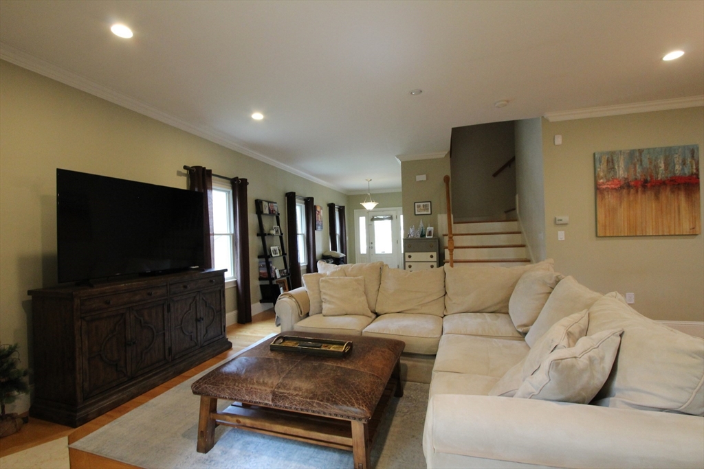 31-33 Florence St #31, Newton, MA, 31-33 Florence St #31, Newton, MA Photo #4
