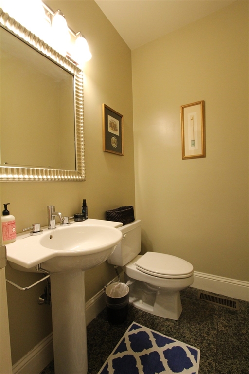 31-33 Florence St #31, Newton, MA, 31-33 Florence St #31, Newton, MA Photo #10