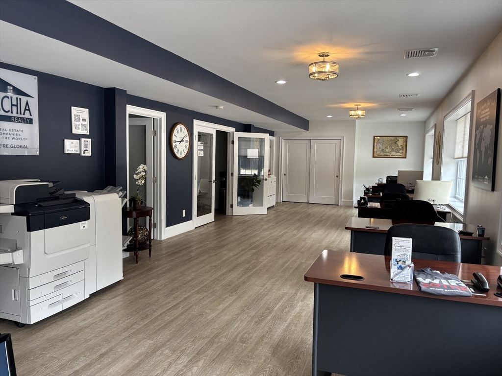 824 Taunton Ave