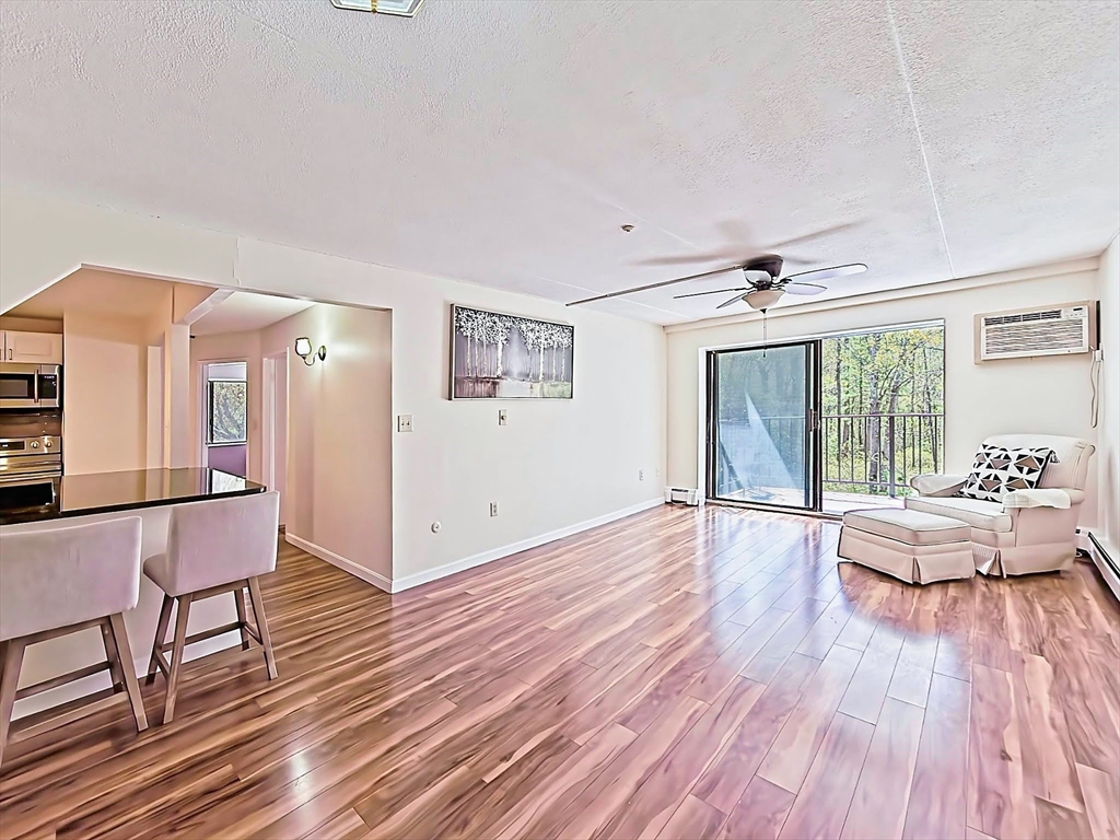 573 Broad St 234