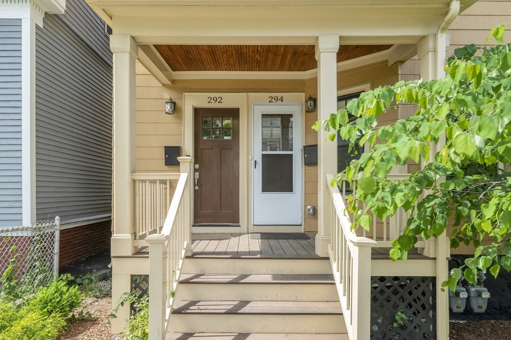 292 Summer St 1