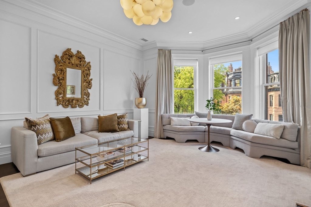 128 Marlborough Street 6