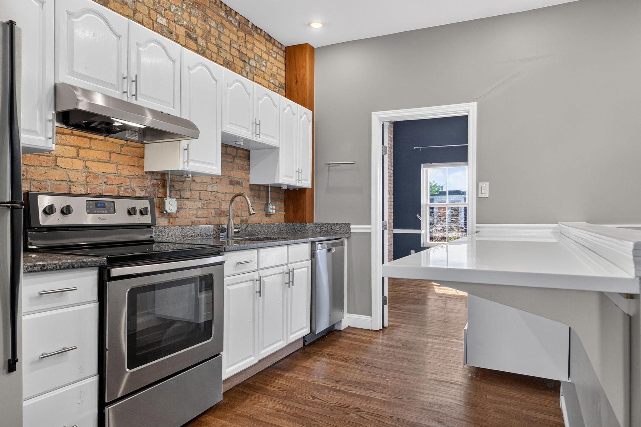 11 Medford St 3