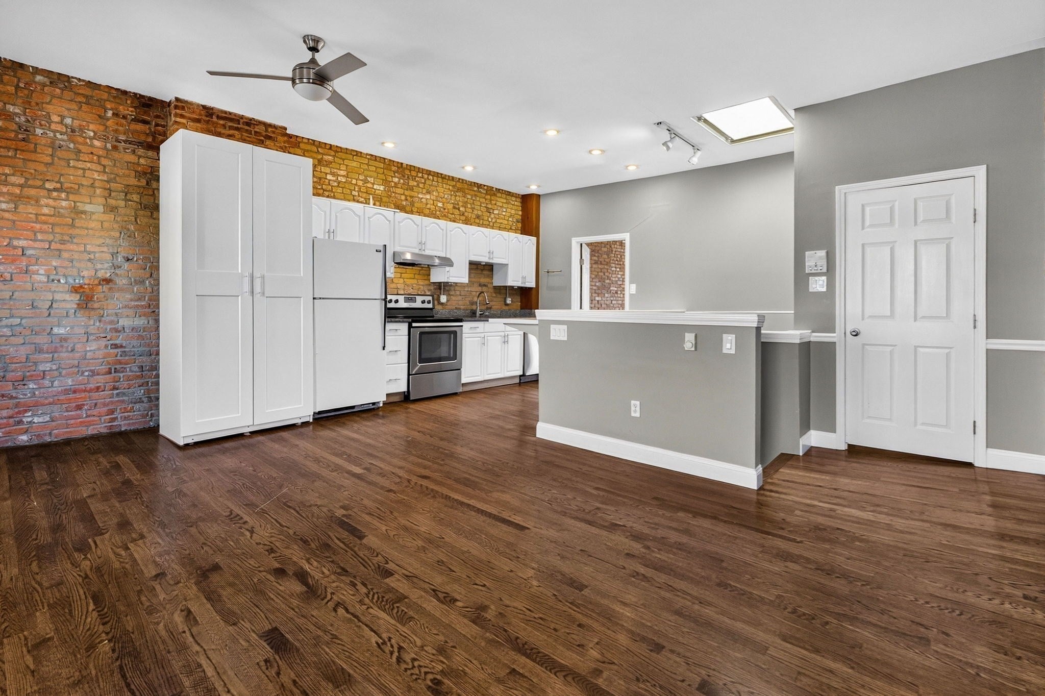 11 Medford St 3
