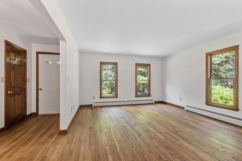 686 Scott Rd
