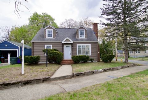 Photo of 1657 Carew St, Springfield, MA 01104 (MLS # 73507532)