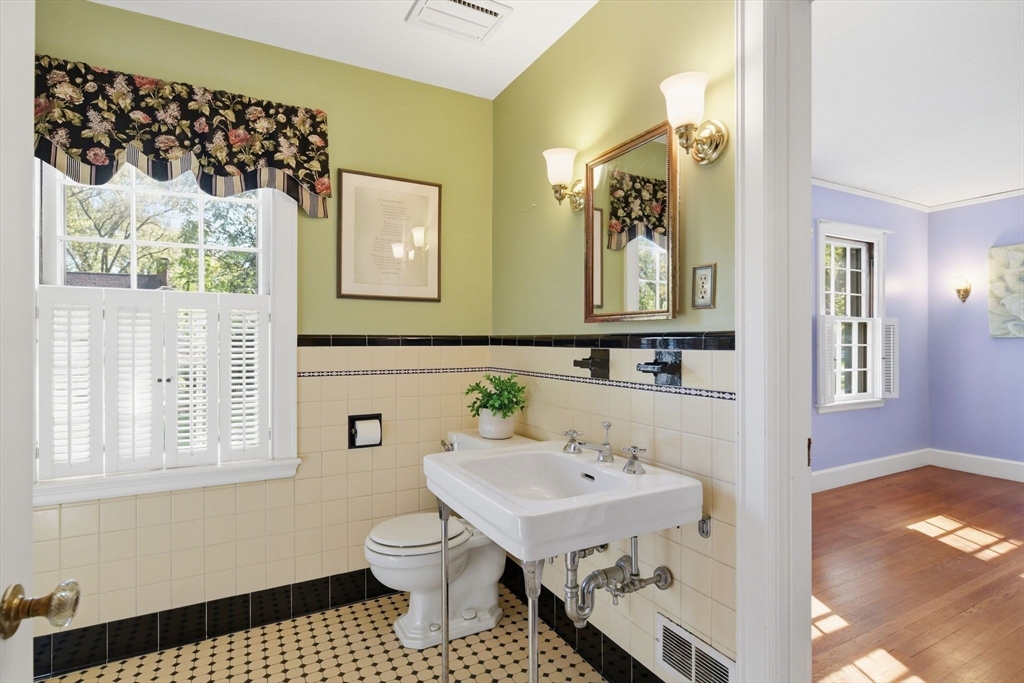 38 Oxford Road, Longmeadow, MA Photo #26