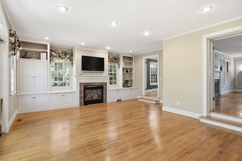 38 Oxford Road, Longmeadow, MA Photo #8