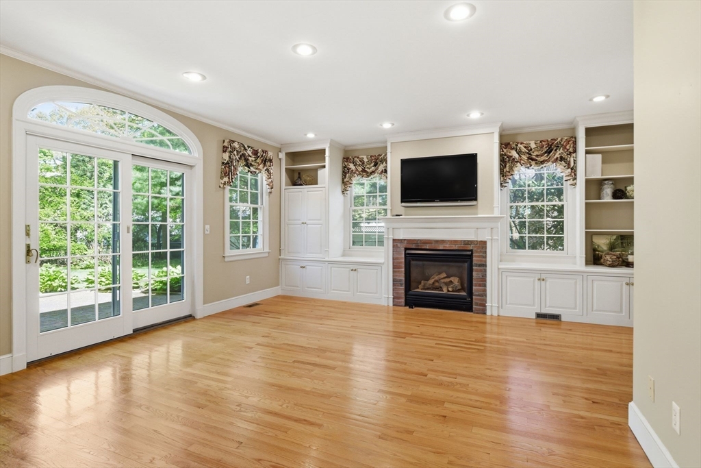 38 Oxford Road, Longmeadow, MA Photo #9
