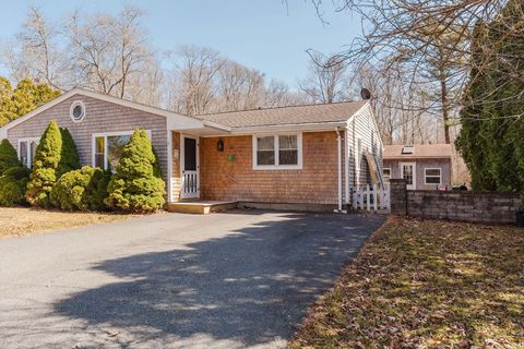 102 Robert St 102 Westport MA 02790
