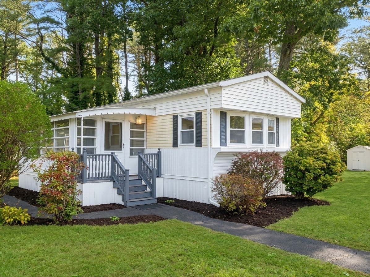 46 Maplewood Drive