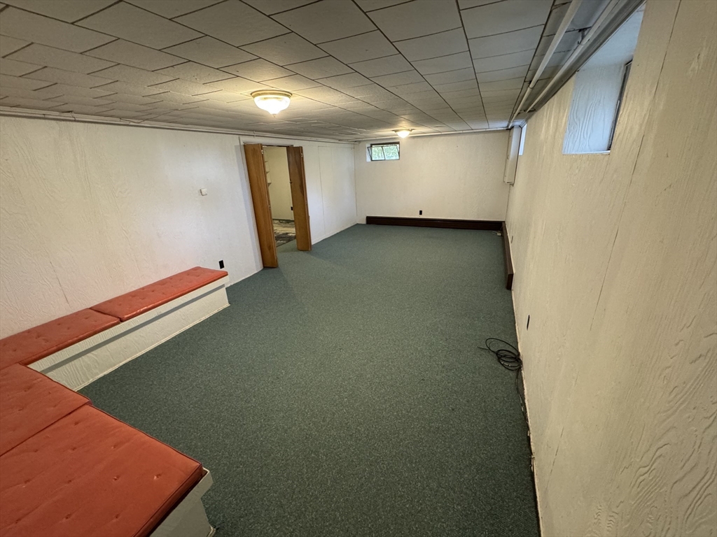 Sharon, Massachusetts 02067, United States, 3 Bedrooms Bedrooms, ,2 BathroomsBathrooms,Residential,Active,186690