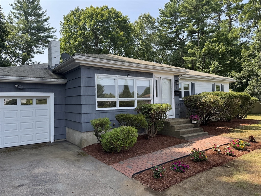 Sharon, Massachusetts 02067, United States, 3 Bedrooms Bedrooms, ,2 BathroomsBathrooms,Residential,Active,186690