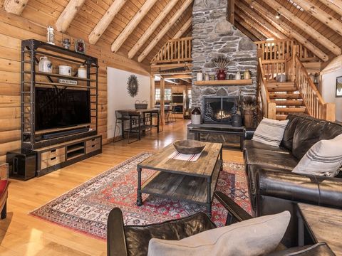 34 Simond Hill Rd Hubbardston MA 01452