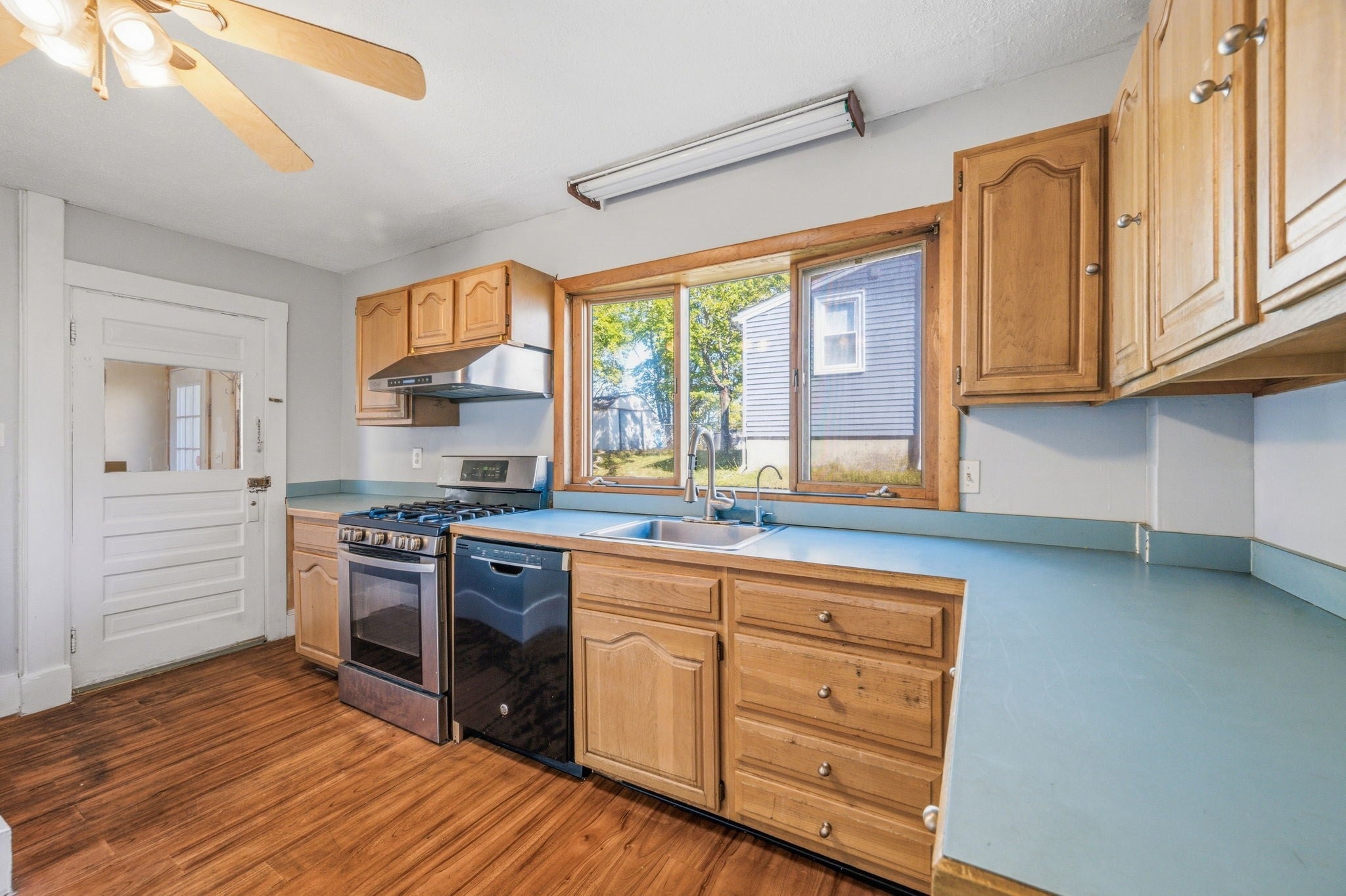 28 Vine Ave #28, Quincy, MA, 28 Vine Ave #28, Quincy, MA Photo #14