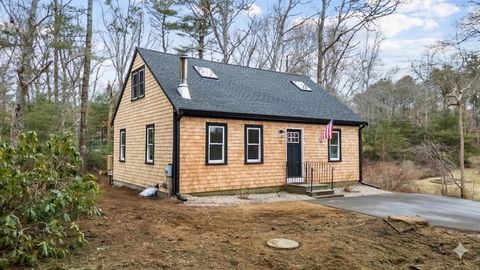 Photo of 11 Shallow Pond Ln, Falmouth, MA 02536 (MLS # 73487389)