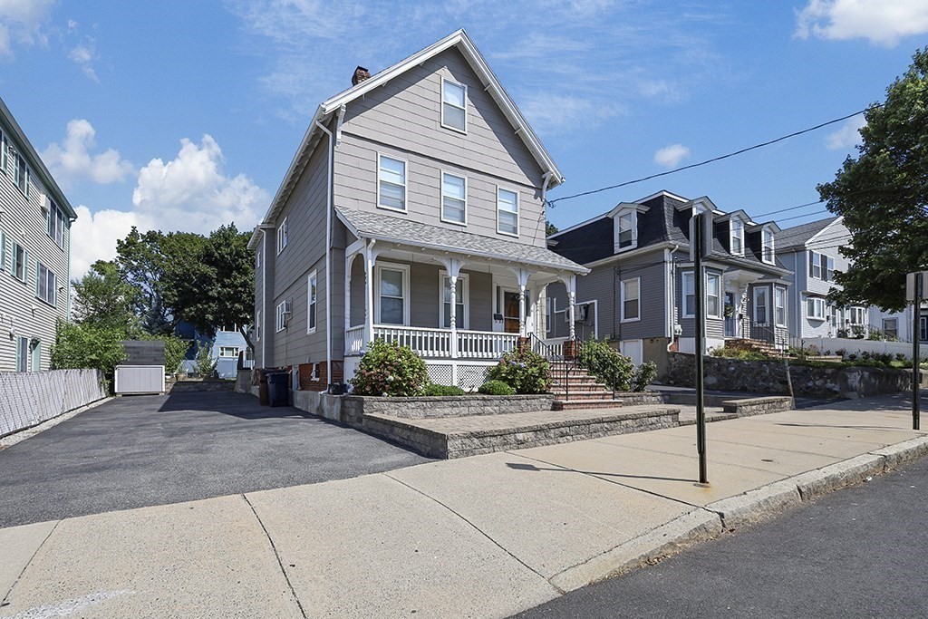 61 Everett St