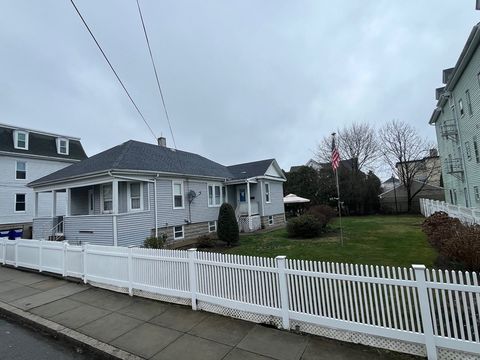 103 Davis St Fall River MA 02723