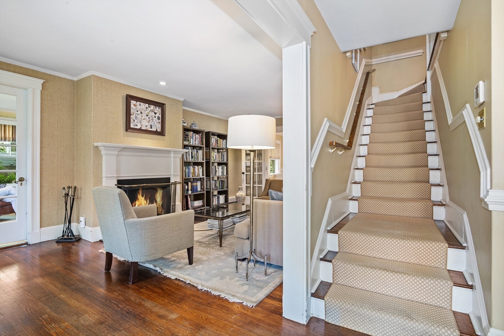 19 Whittier Rd