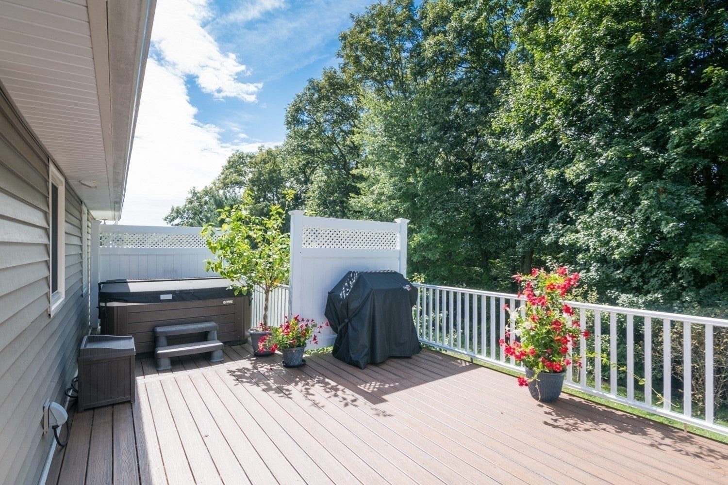 12 Linda Dr, Westfield, MA Photo #31