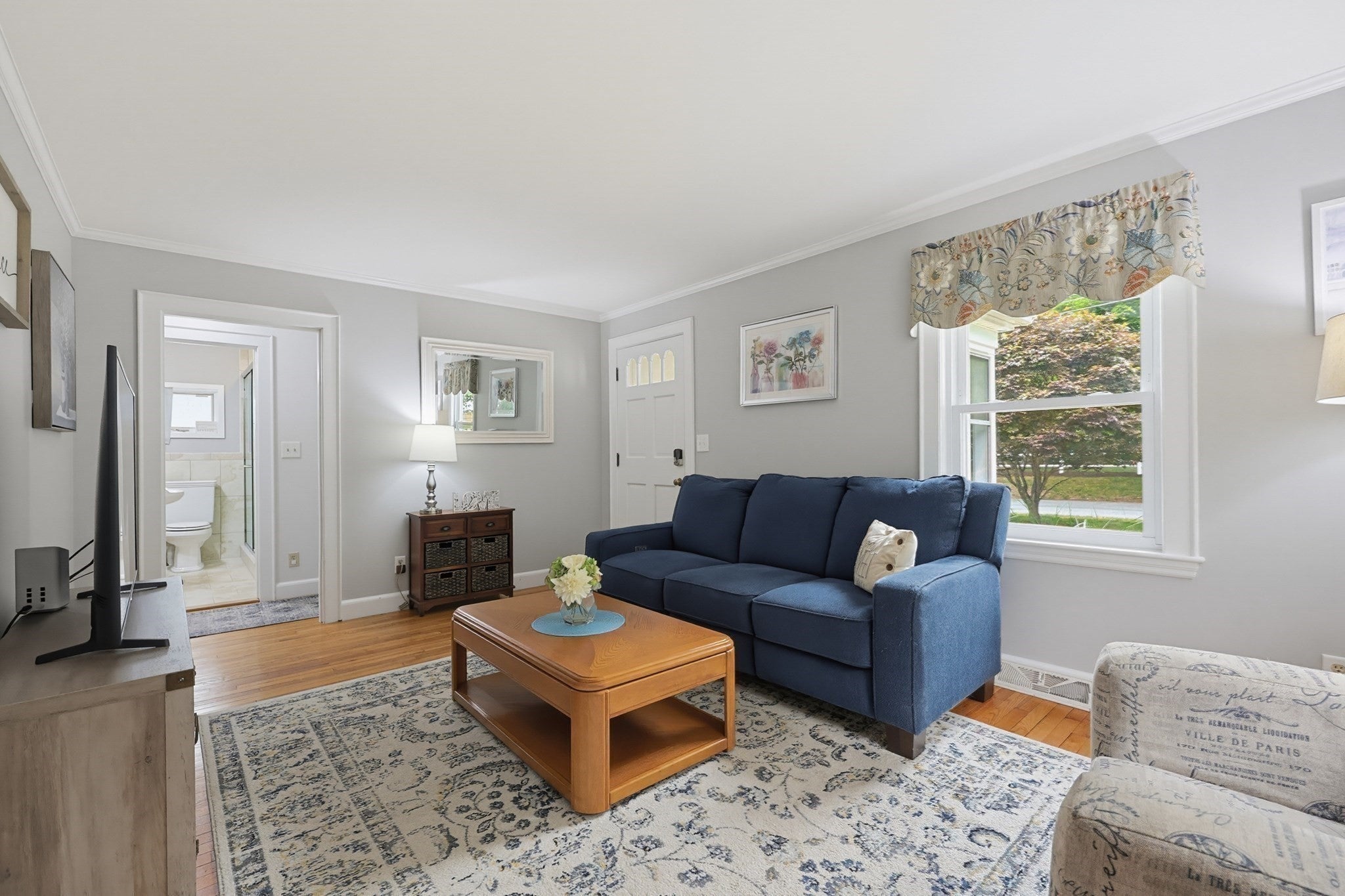 24 Oak St