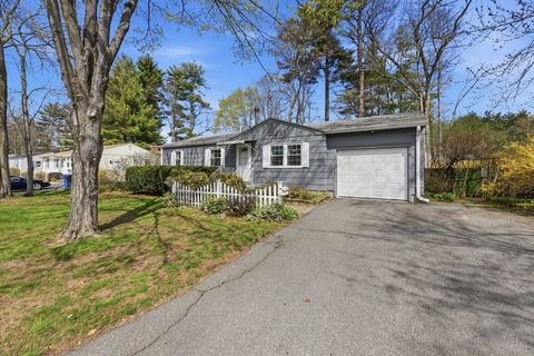 Photo of 135 Pine Acre Road, Springfield, MA 01129 (MLS # 73502824)
