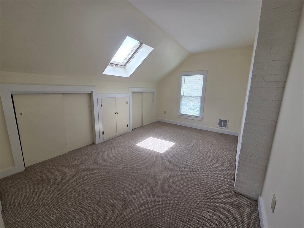 14 Hawkes St 2