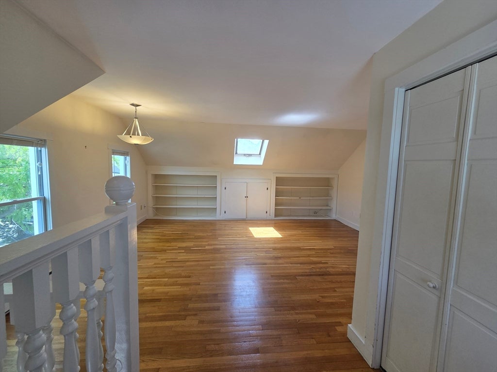 14 Hawkes St 2