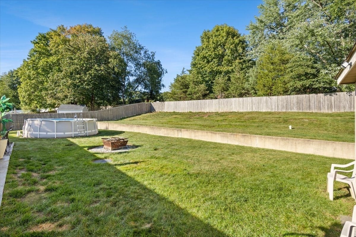 90 Smoke Rise Cir, Swansea, MA Photo #29