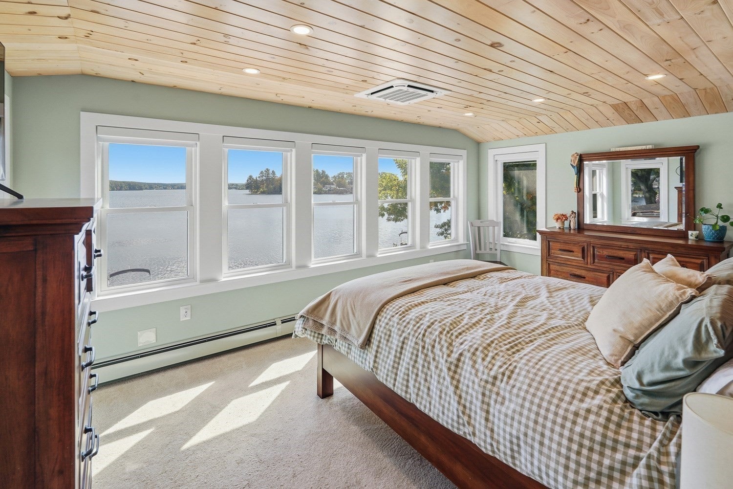 93 Birch Island Rd, Webster, MA, 93 Birch Island Rd, Webster, MA Photo #28