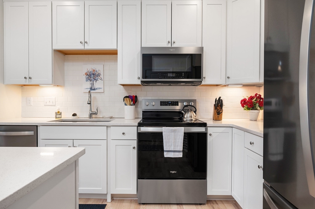 4403 Peters Farm Way 403