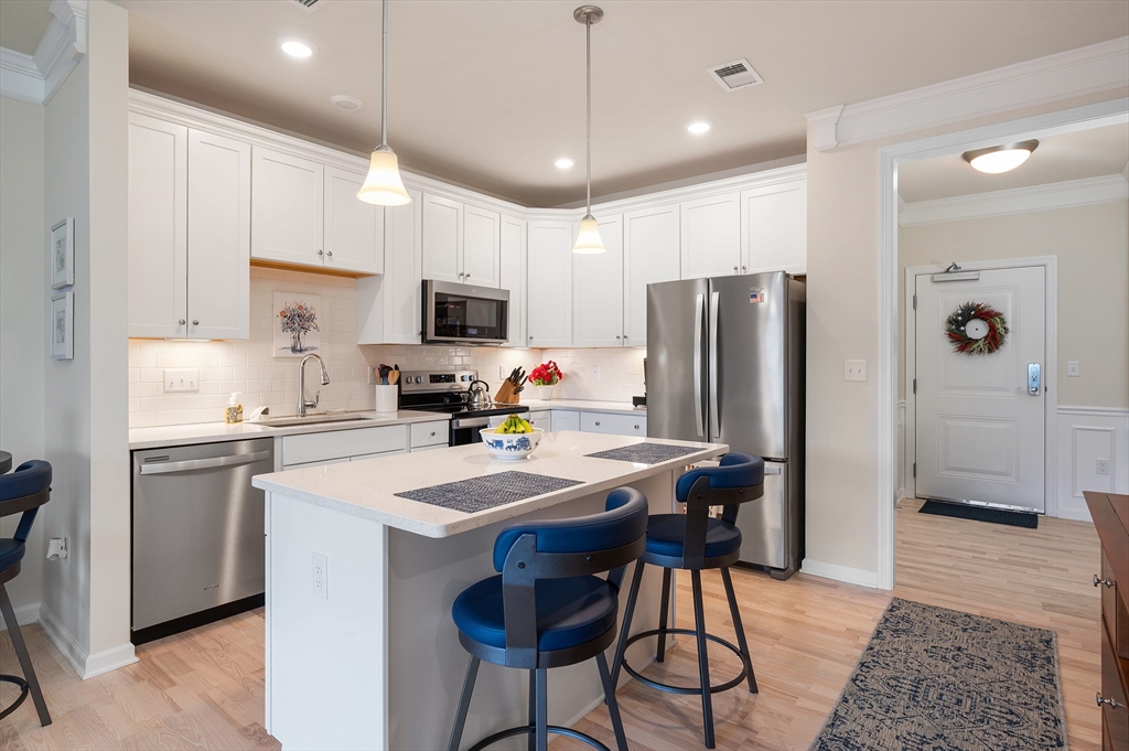 4403 Peters Farm Way 403