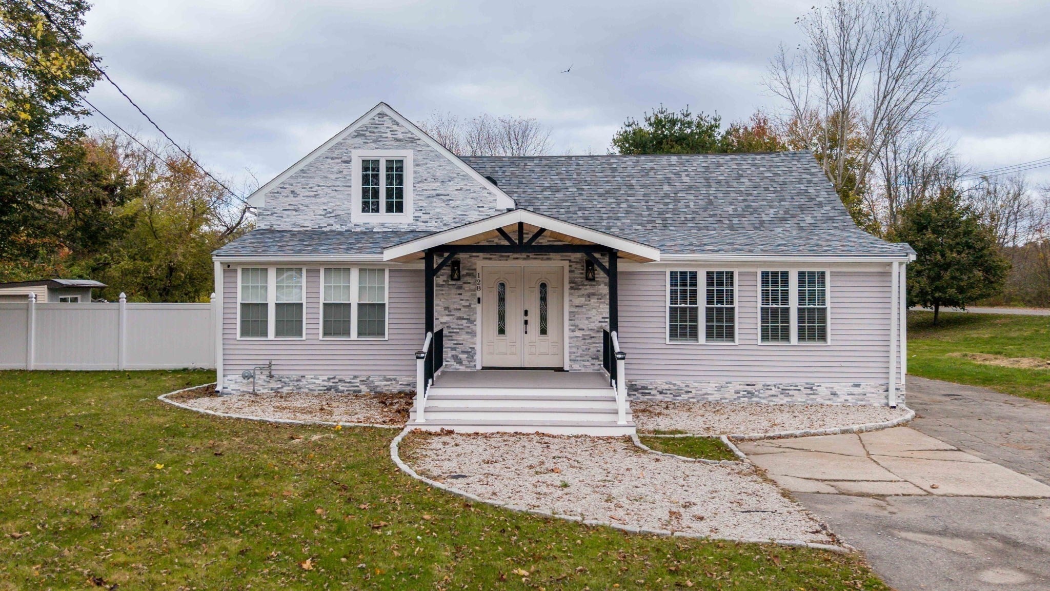 128 Old Bedford Rd
