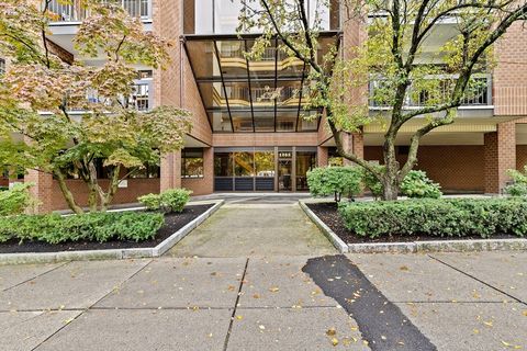 1265 Beacon St 501 Brookline MA 02446