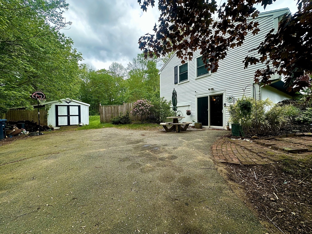 7 Priscilla Ln.
