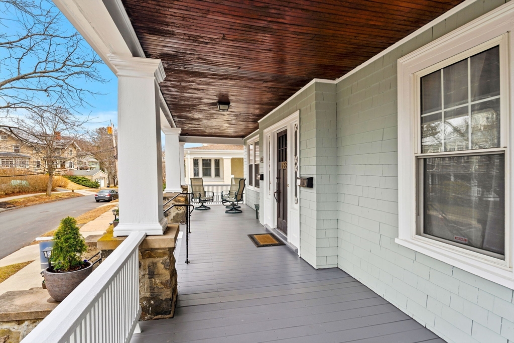 133 Elmwood Rd 2