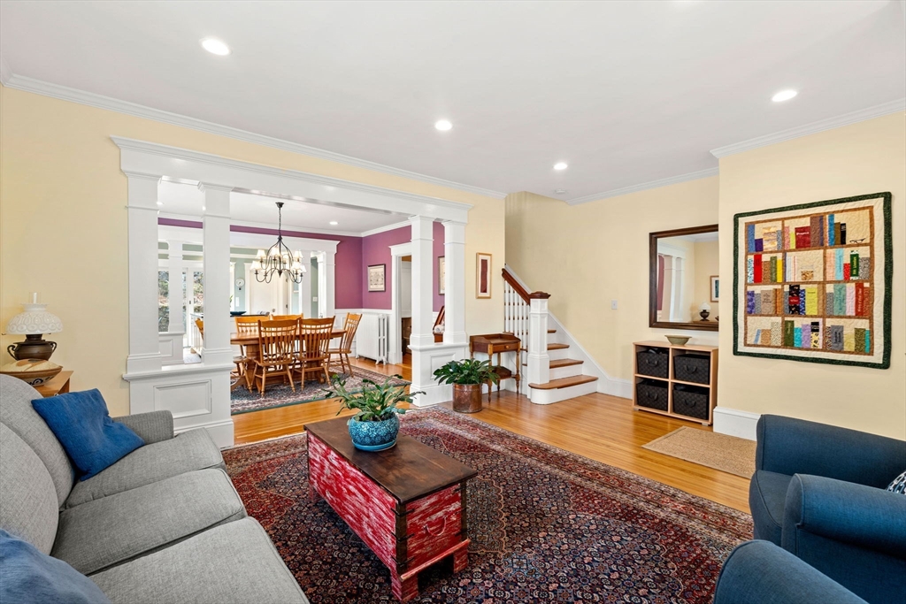 133 Elmwood Rd 2