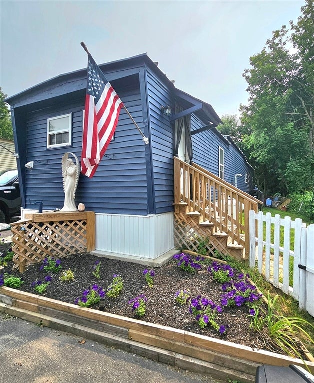 229 Miller St G9