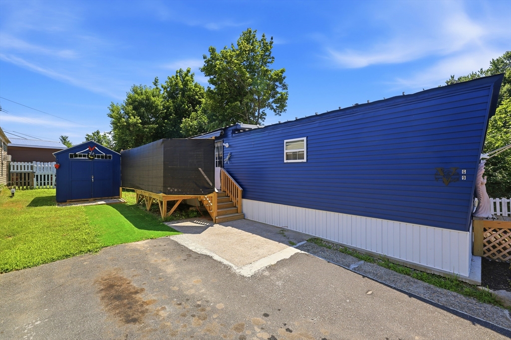 229 Miller St G9