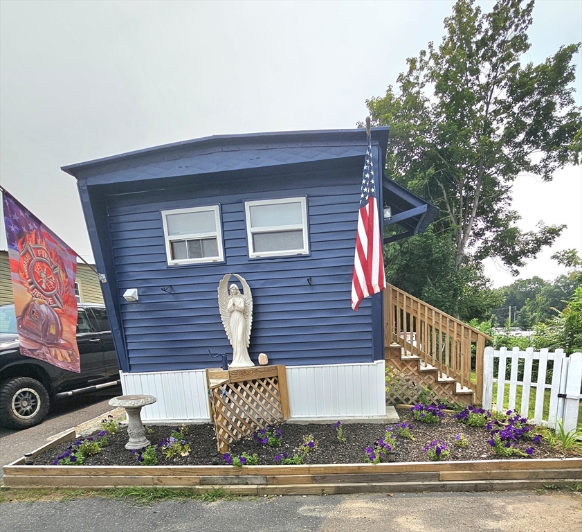 229 Miller St G9
