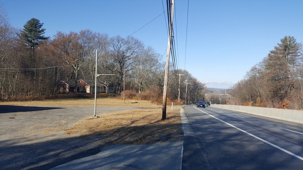 128 Worcester Providence Tpke