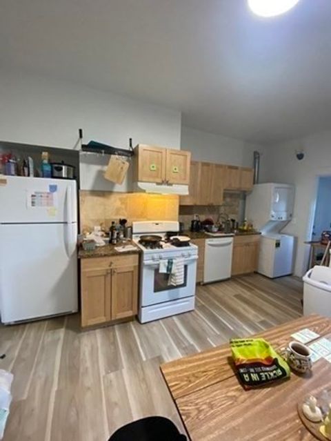 Photo of 254 Windsor St #2R, Cambridge, MA 02139 (MLS # 73520159)