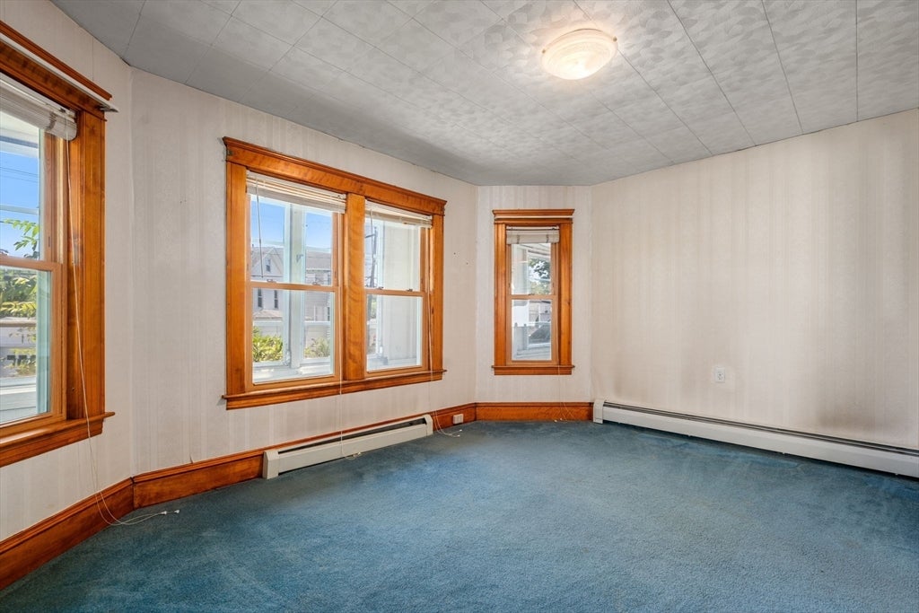 6 Indiana St, Worcester, MA, 6 Indiana St, Worcester, MA Photo #13